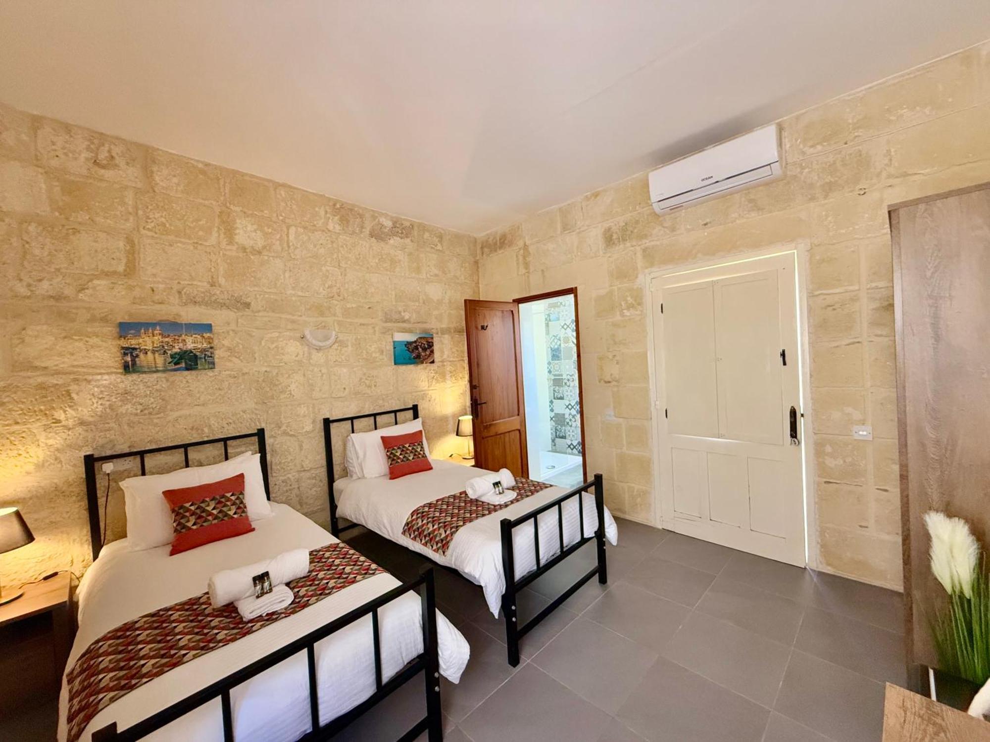 Ta' Matmura B&B Gharb  Bagian luar foto